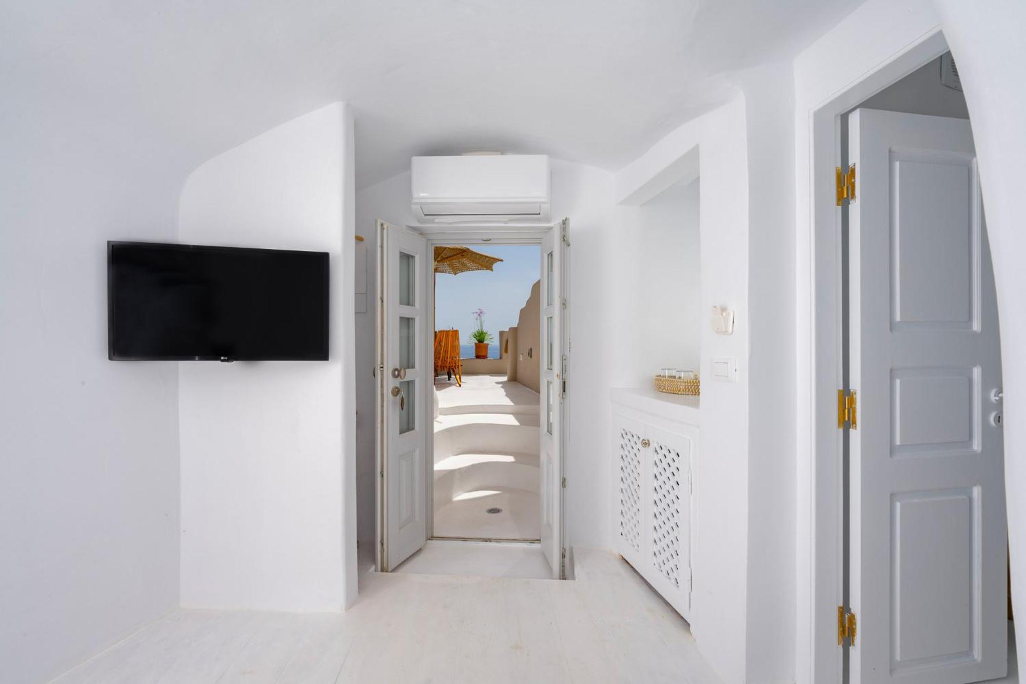 Nano Oia Canaves Rom bilde